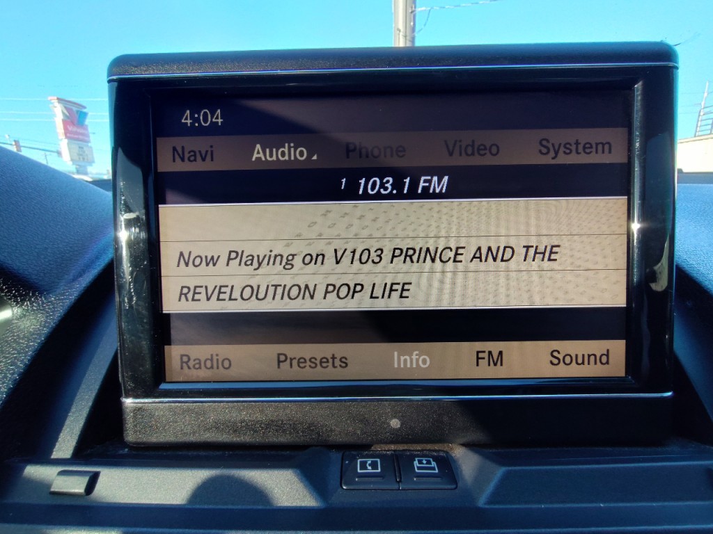 2010 Mercedes-Benz C-Class Image 23