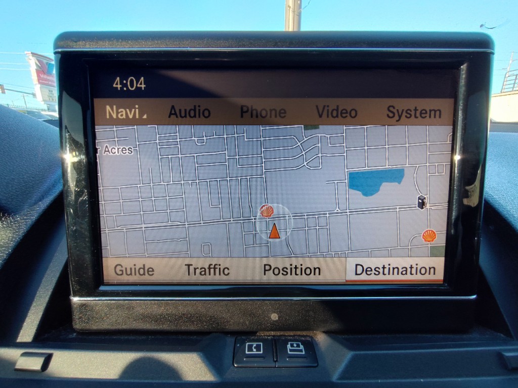 2010 Mercedes-Benz C-Class Image 24