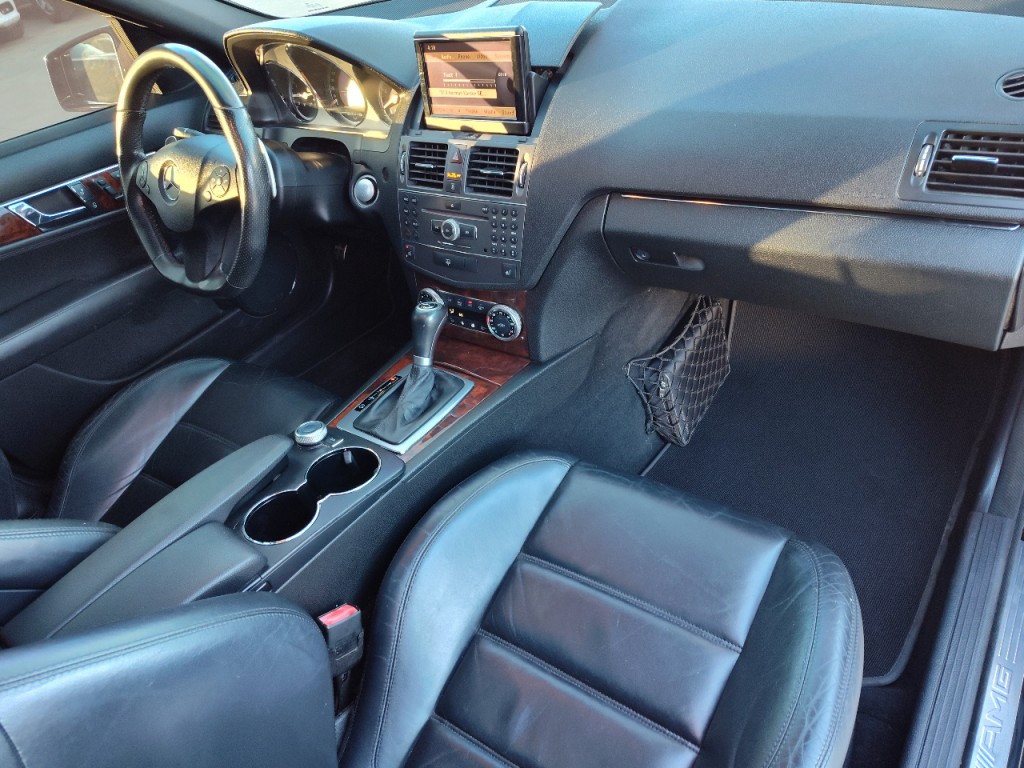 2010 Mercedes-Benz C-Class Image 43