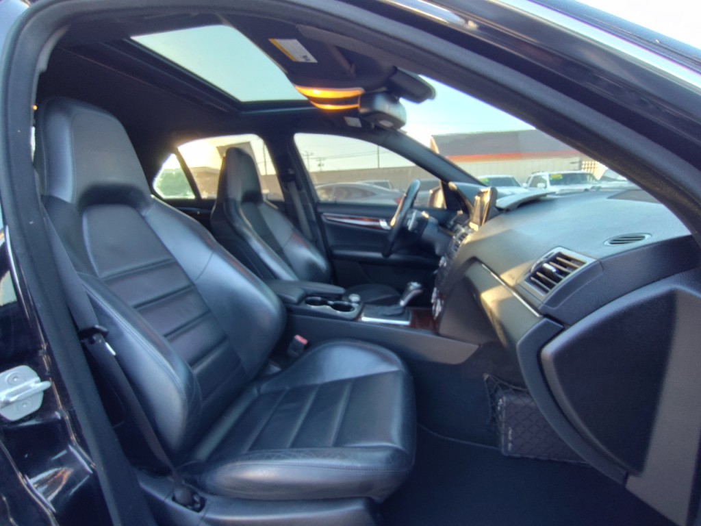 2010 Mercedes-Benz C-Class Image 44