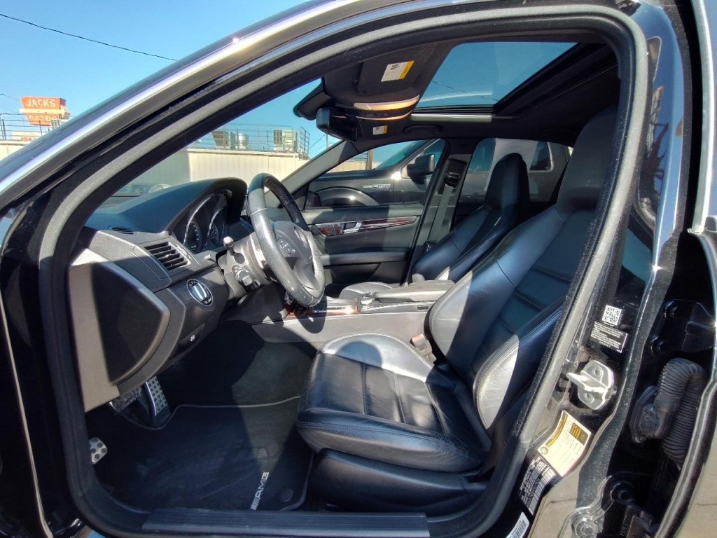 2010 Mercedes-Benz C-Class Image 13