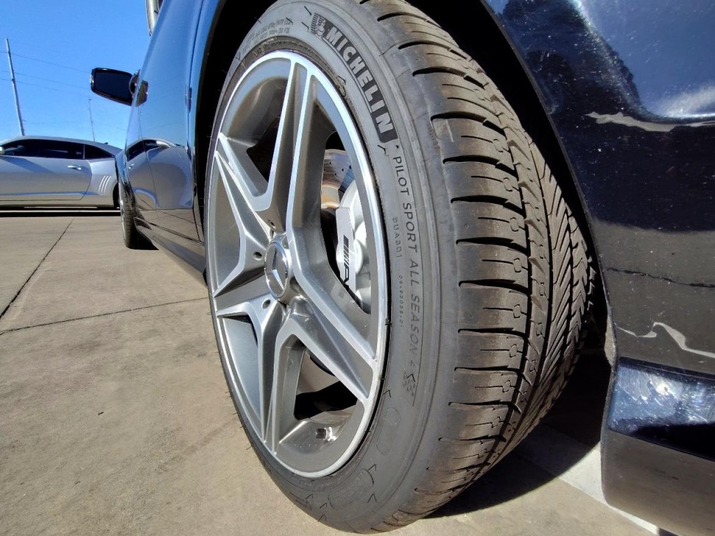 2010 Mercedes-Benz C-Class Image 46
