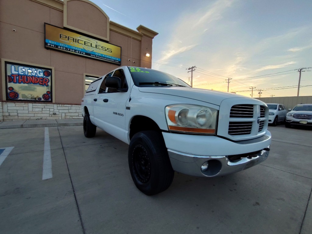 2006 Dodge Ram 1500 Image 2