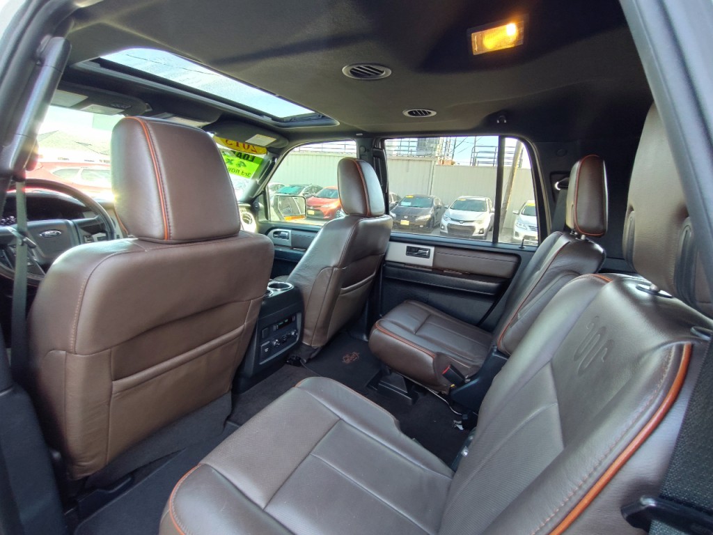 2015 Ford Expedition Image 32