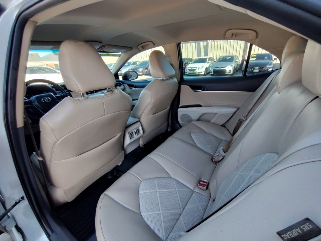 2018 Toyota Camry Image 34