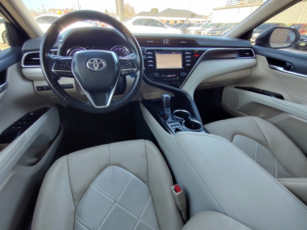 2018 Toyota Camry Image 36