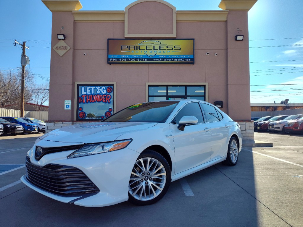 2018 Toyota Camry Image 1