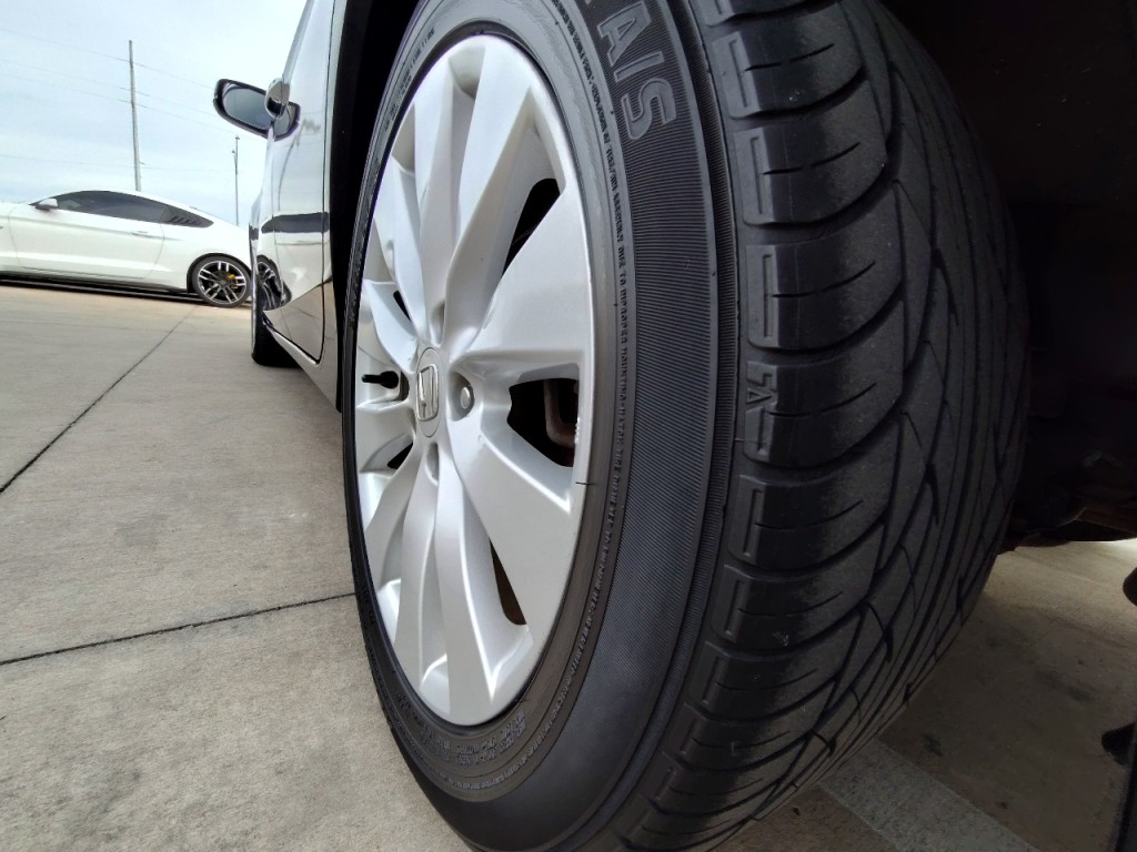 2014 Honda Accord Image 11