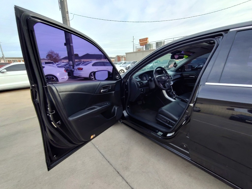 2014 Honda Accord Image 14