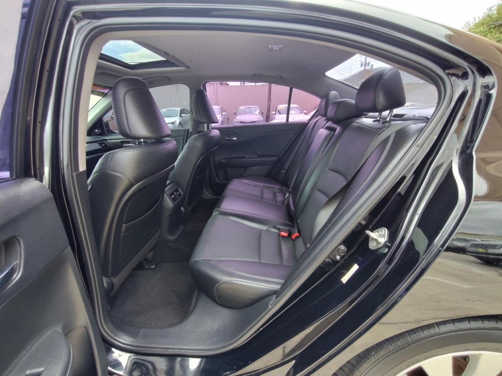 2014 Honda Accord Image 30