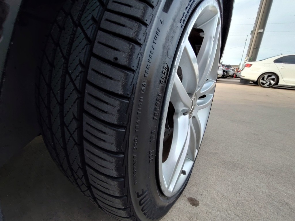 2010 Mercedes-Benz C-Class Image 41