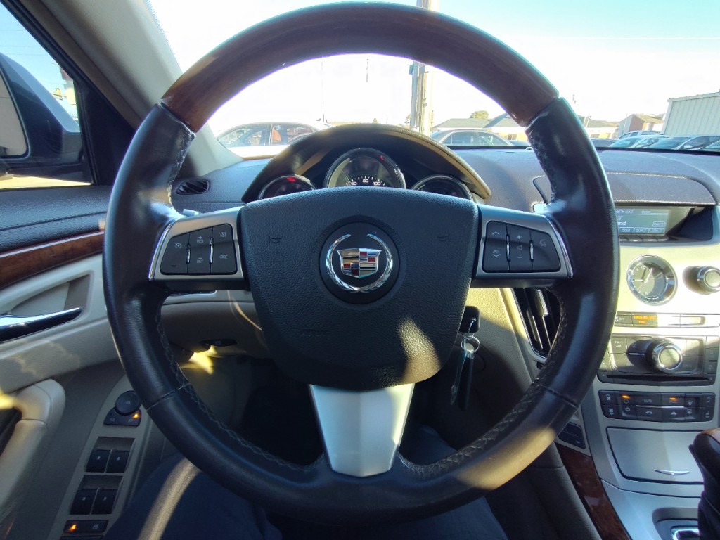 2011 Cadillac CTS Image 15