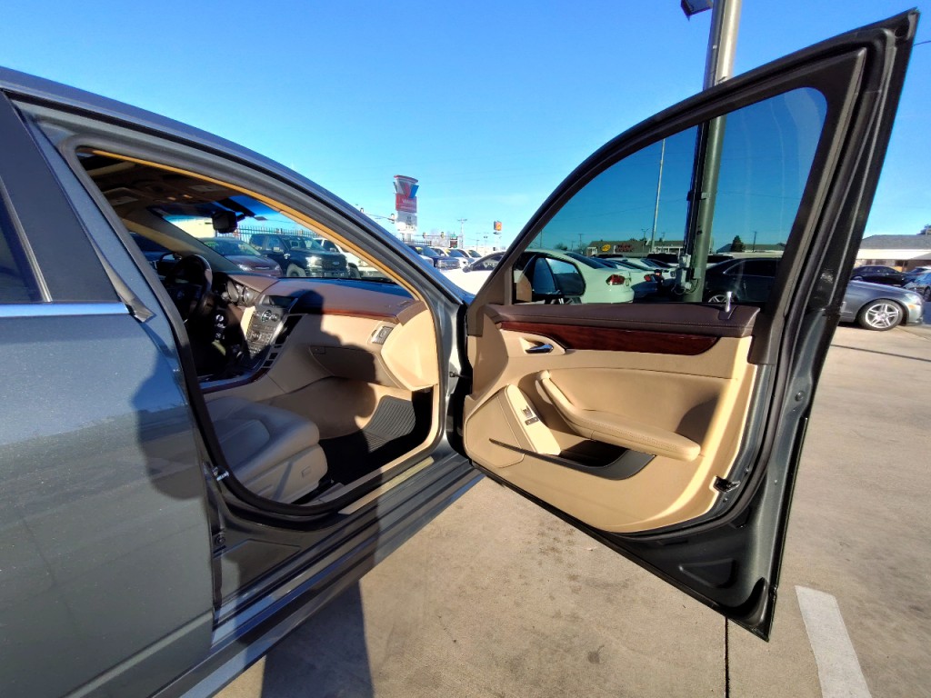 2011 Cadillac CTS Image 39