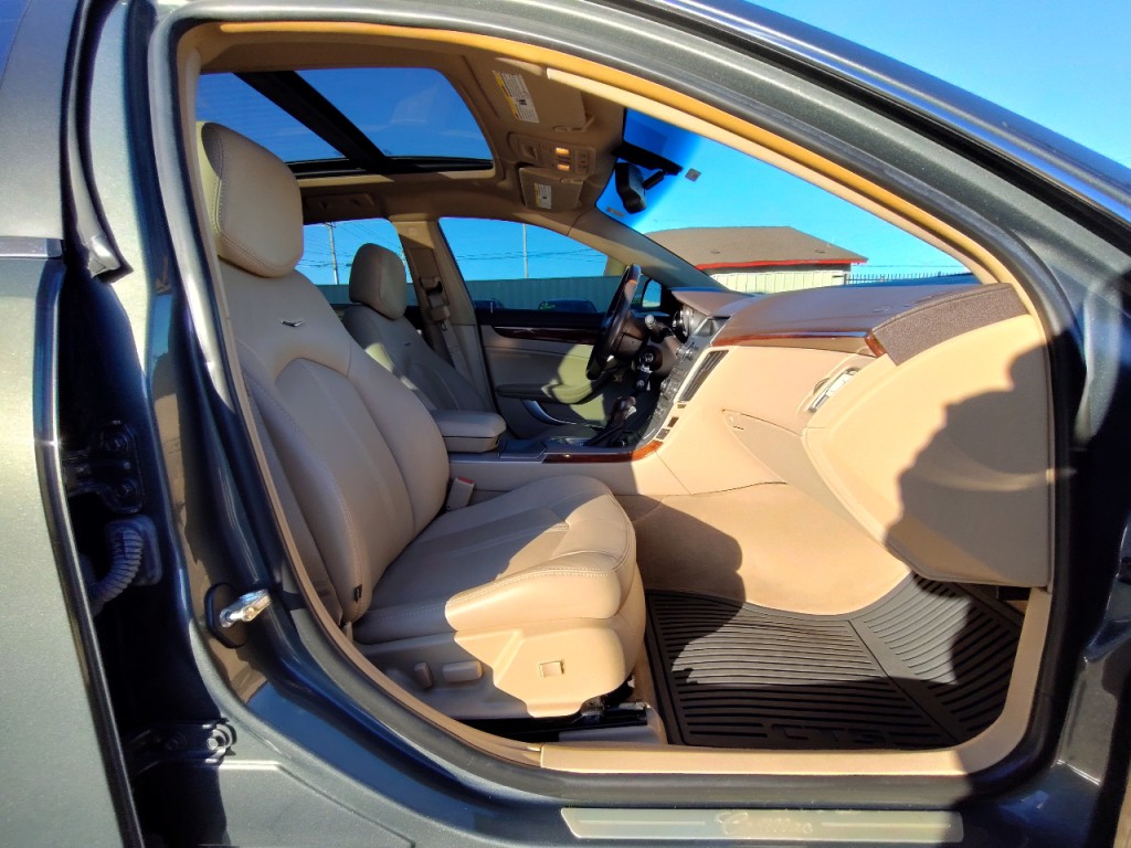 2011 Cadillac CTS Image 40