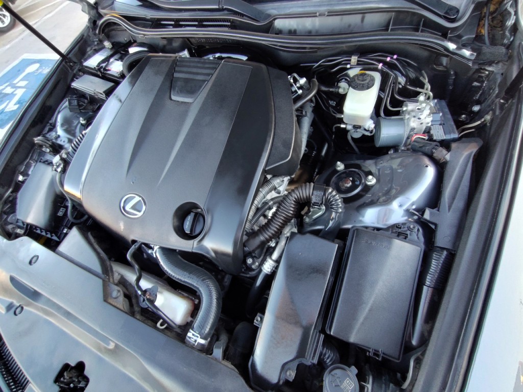 2015 Lexus IS Image 51