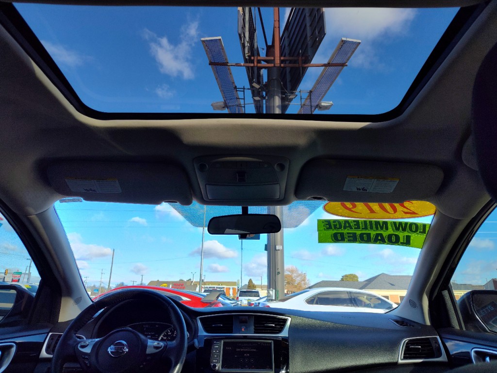 2019 Nissan Sentra Image 32