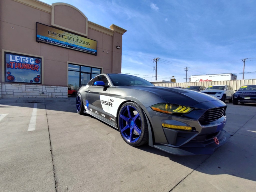 2019 Ford Mustang Image 2