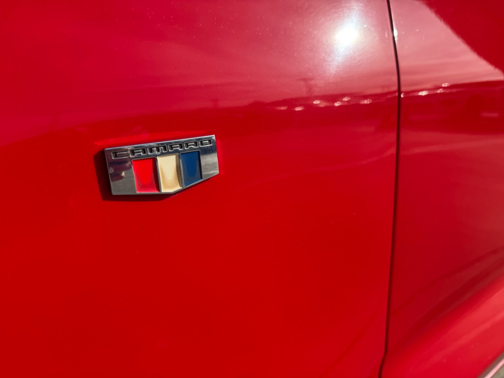 2020 Chevrolet Camaro Image 11