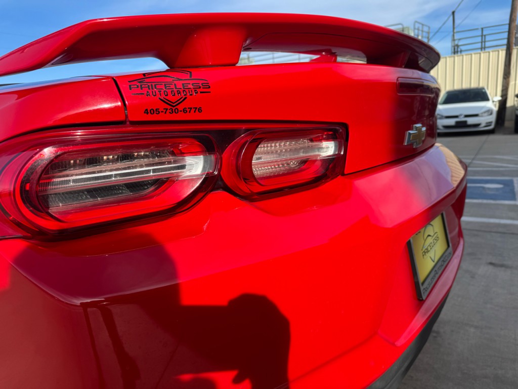 2020 Chevrolet Camaro Image 12