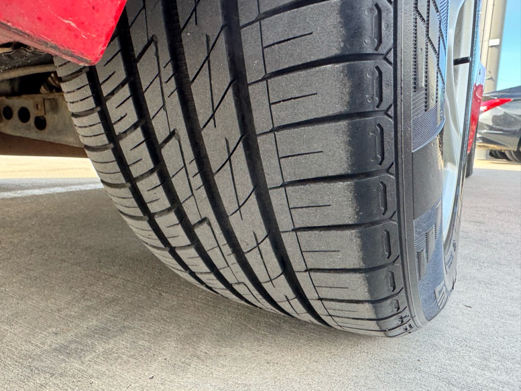 2020 Chevrolet Camaro Image 14