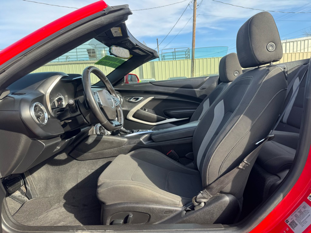 2020 Chevrolet Camaro Image 16