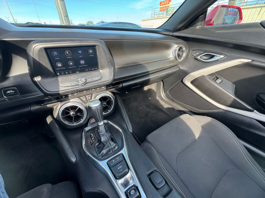 2020 Chevrolet Camaro Image 28