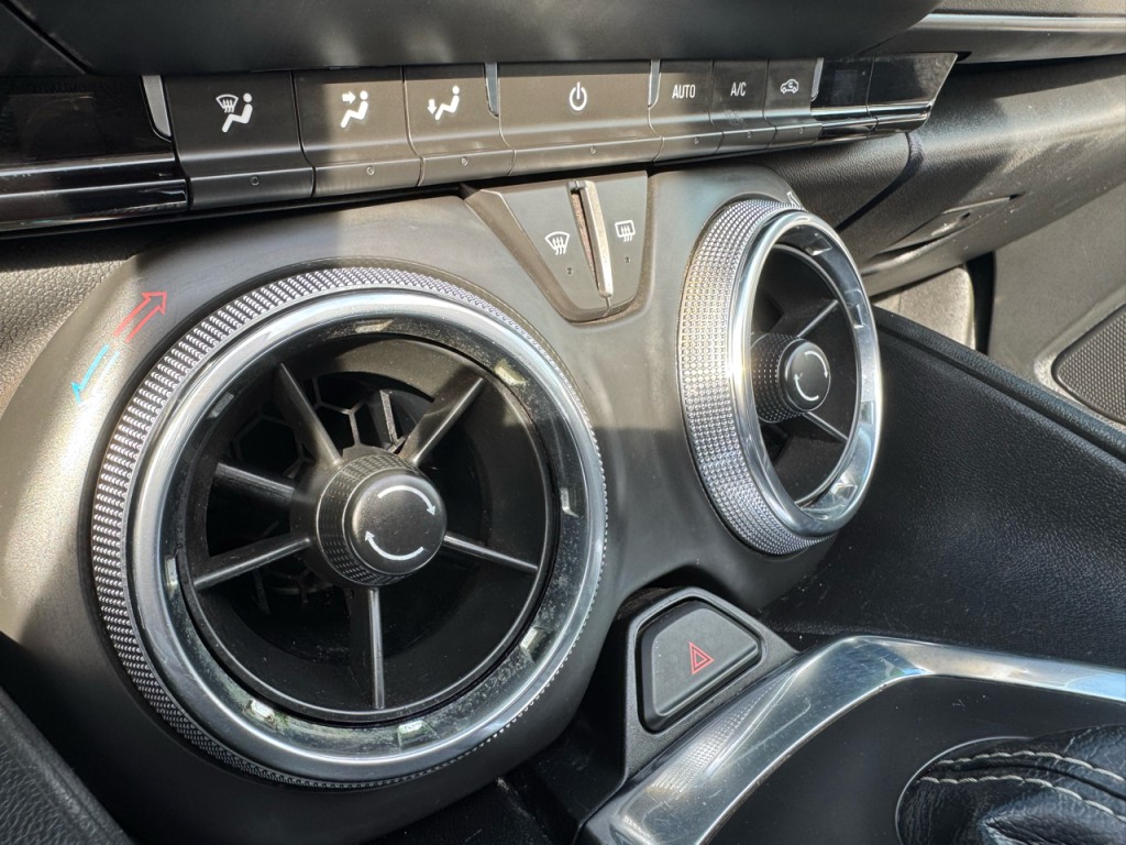 2020 Chevrolet Camaro Image 32