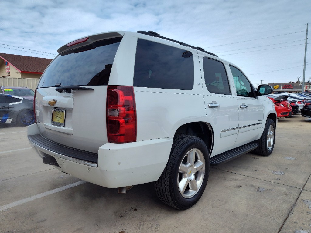 2012 Chevrolet Tahoe Image 4