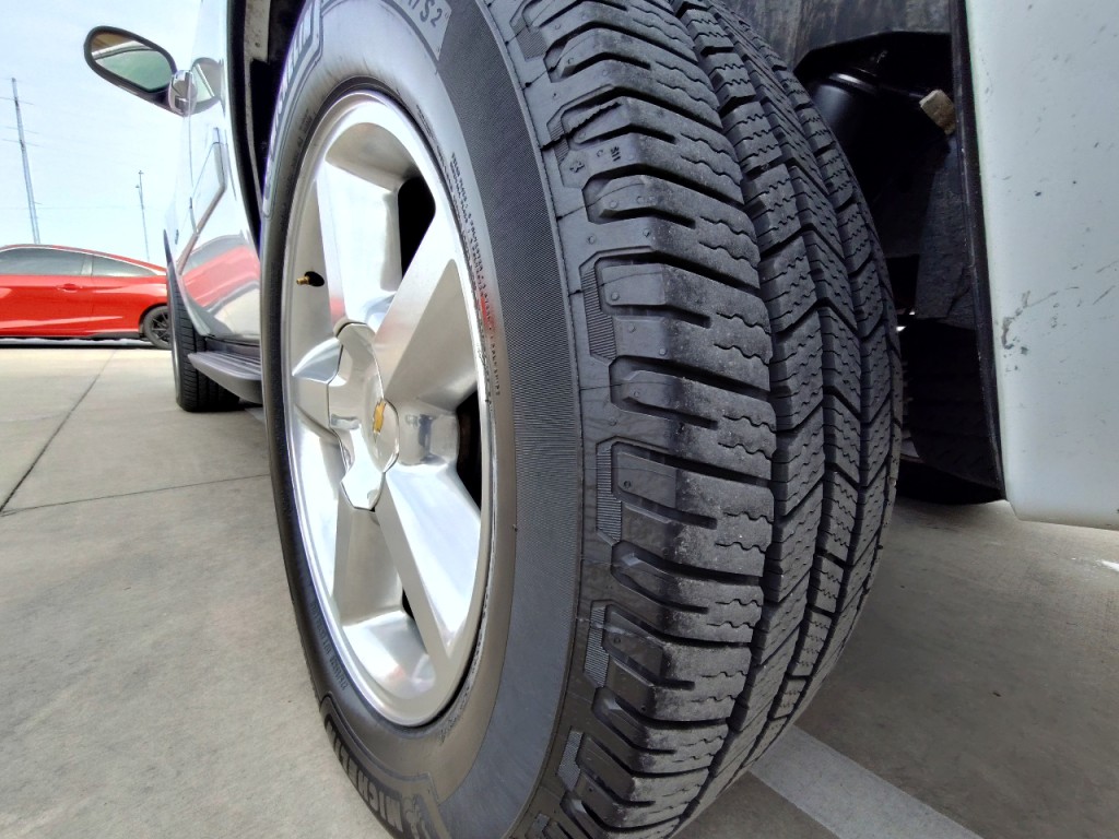 2012 Chevrolet Tahoe Image 12