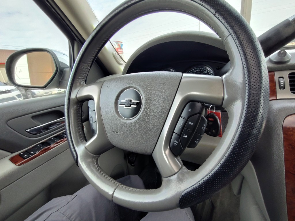 2012 Chevrolet Tahoe Image 21