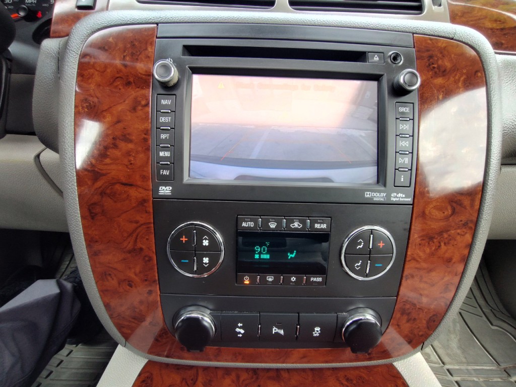 2012 Chevrolet Tahoe Image 24