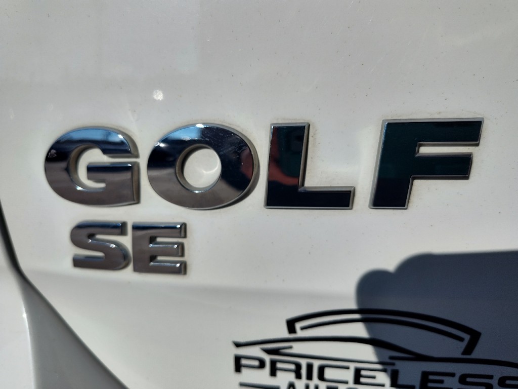 2016 Volkswagen Golf Image 13