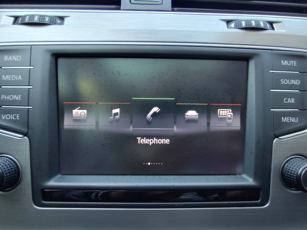 2016 Volkswagen Golf Image 32