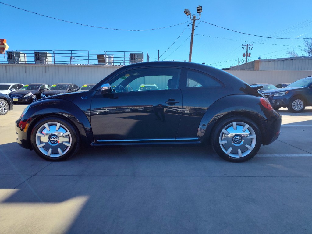 2013 Volkswagen Beetle Image 7