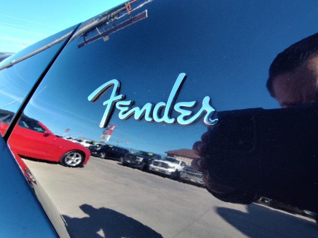 2013 Volkswagen Beetle Image 12