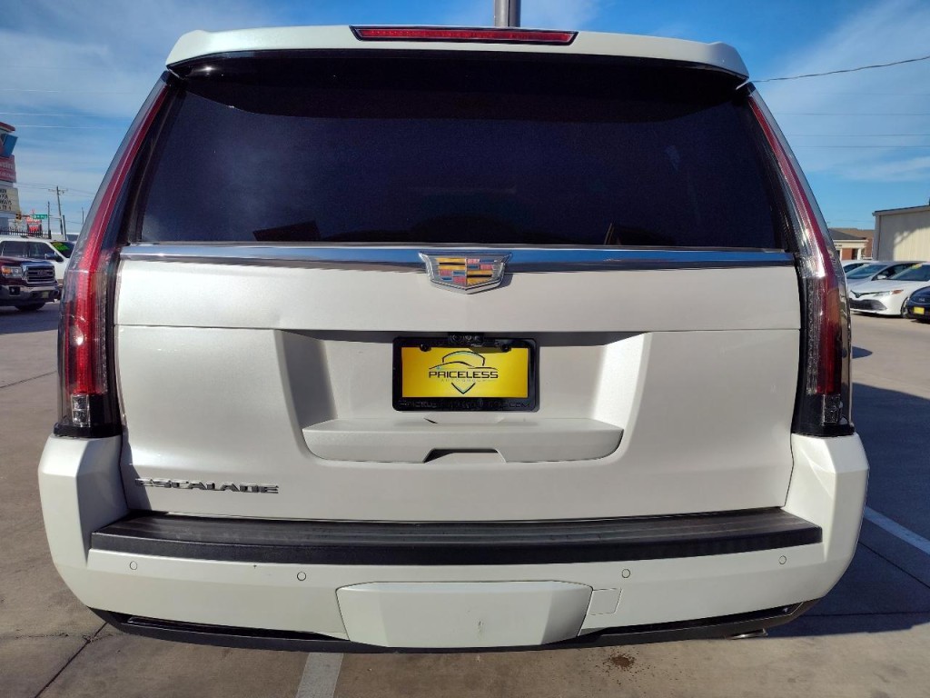 2019 Cadillac Escalade Image 5
