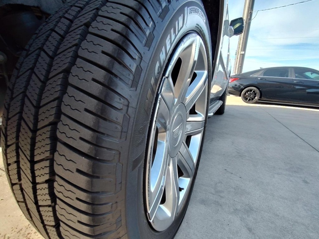 2019 Cadillac Escalade Image 10