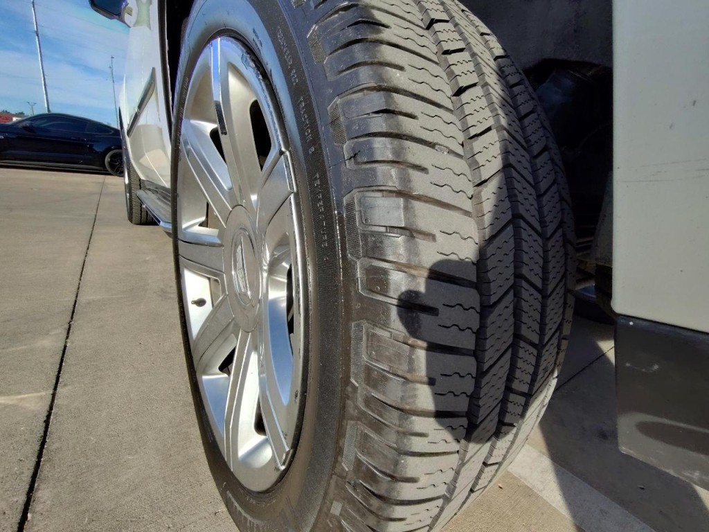 2019 Cadillac Escalade Image 11