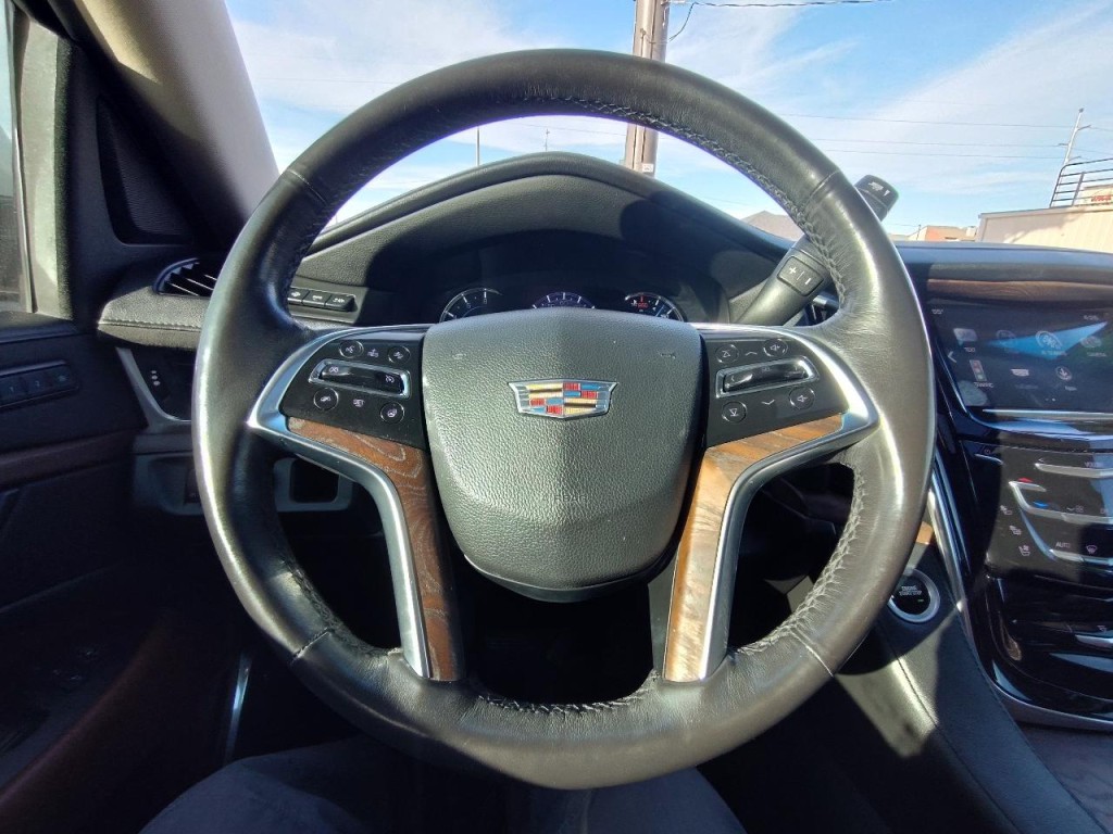 2019 Cadillac Escalade Image 17