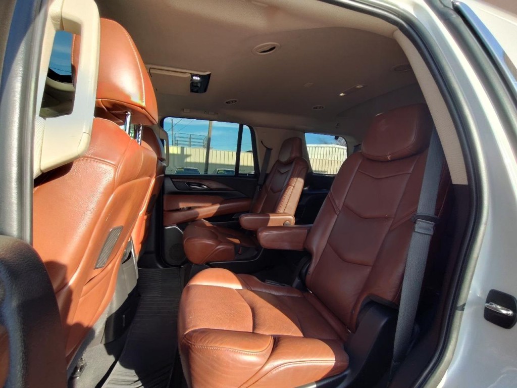 2019 Cadillac Escalade Image 34