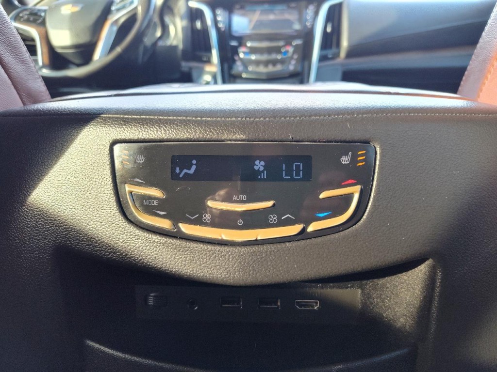 2019 Cadillac Escalade Image 36