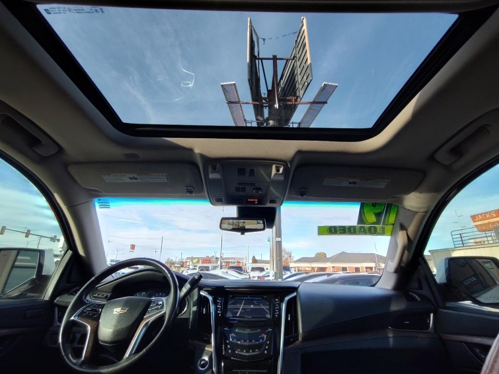 2019 Cadillac Escalade Image 38