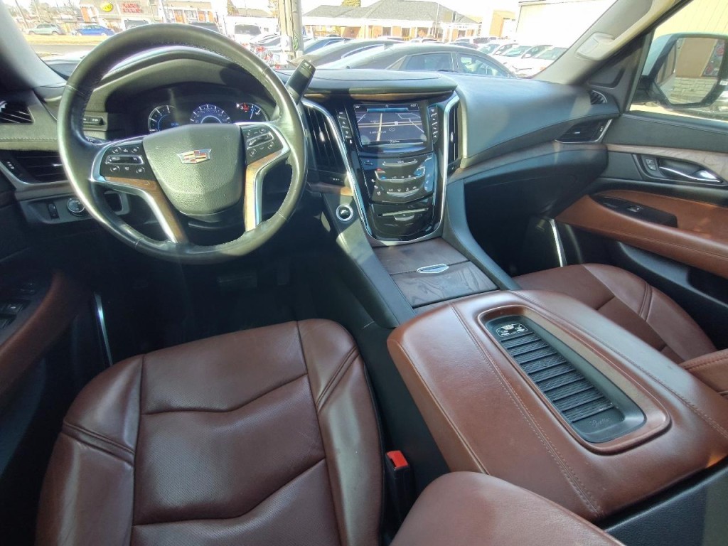 2019 Cadillac Escalade Image 41