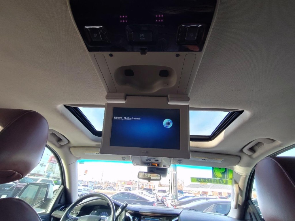 2019 Cadillac Escalade Image 43