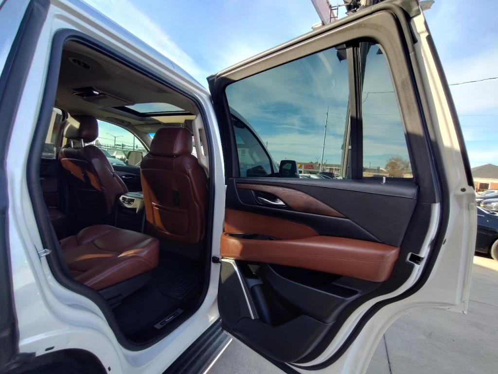 2019 Cadillac Escalade Image 44