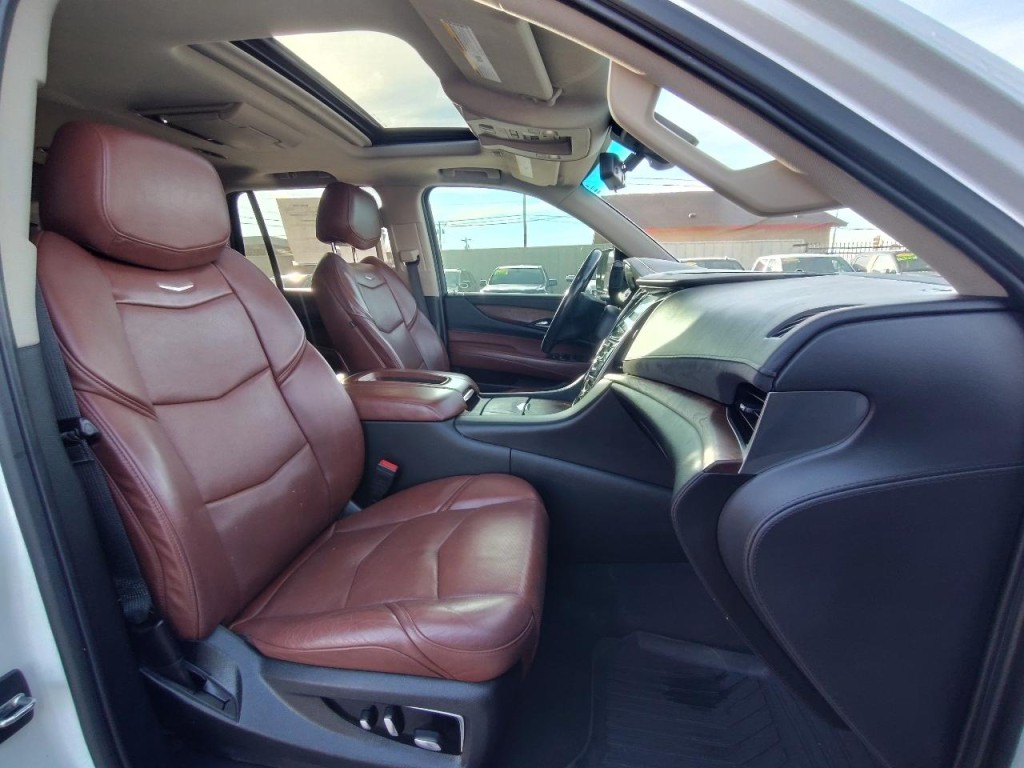 2019 Cadillac Escalade Image 50
