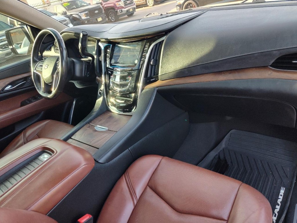 2019 Cadillac Escalade Image 51