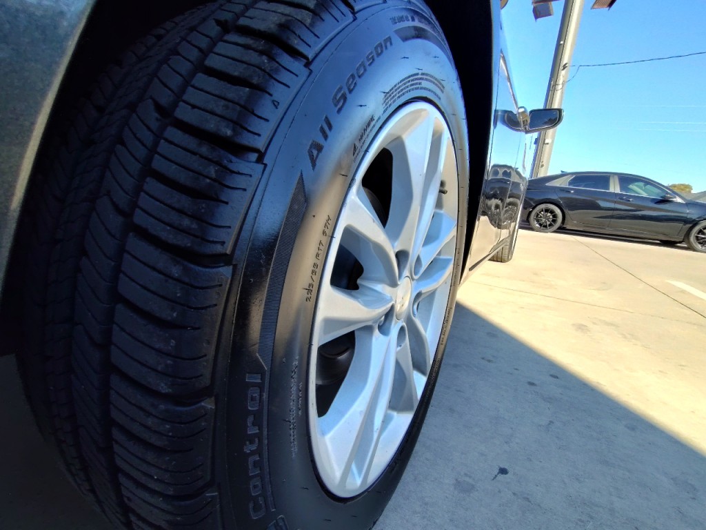 2016 Chevrolet Malibu Image 10