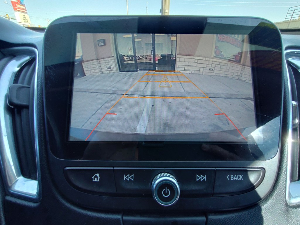 2016 Chevrolet Malibu Image 23