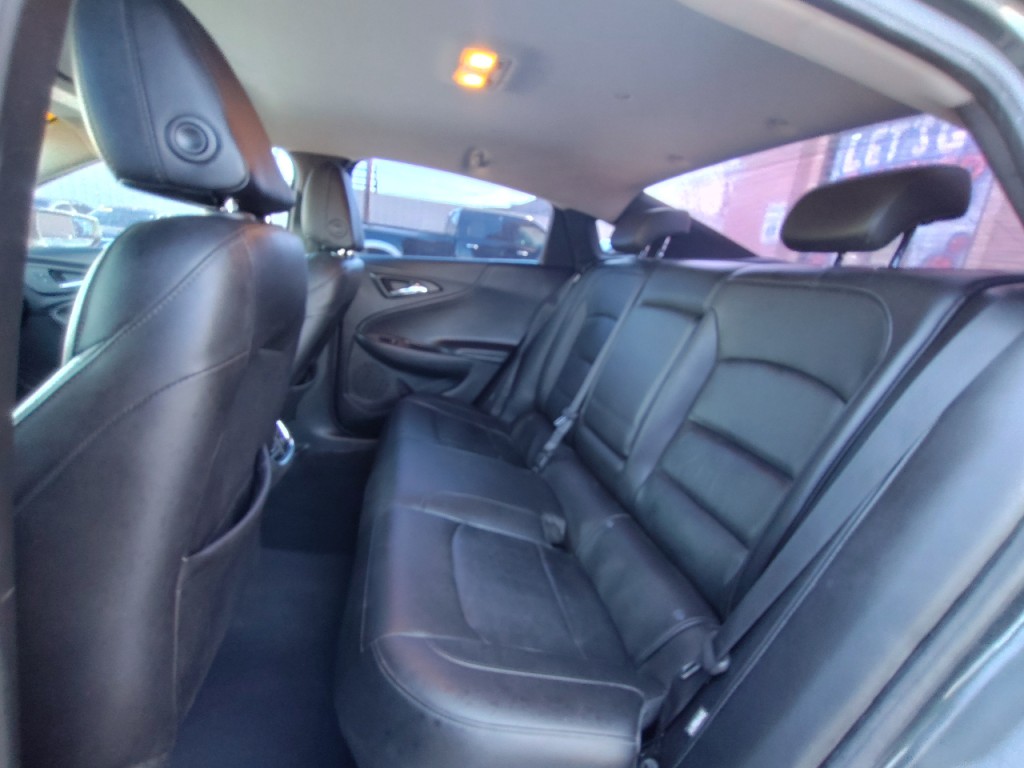 2016 Chevrolet Malibu Image 31